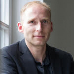 Profile picture for user Martin Reuter