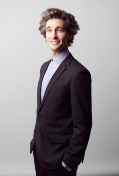 Profile picture for user Valentin Ade