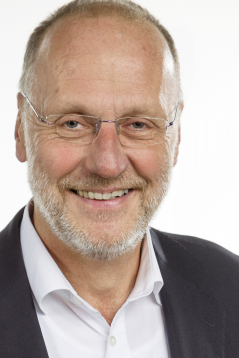 Profile picture for user Ulrich Wagner