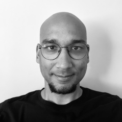 Profile picture for user Eike Buabang