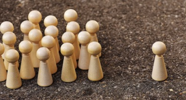 Quelle: https://pixabay.com/de/einer-gegen-alle-alle-gegen-einen-1744093/