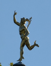 Hermes, Gott der Kaufleute, Diebe, Lügner und Betrüger. Bild : 7854 via pixabay (https://pixabay.com/de/stuttgart-statue-bronze-kupfer-68754/,CC:https://creativecommons.org/publicdomain/zero/1.0/deed.de)