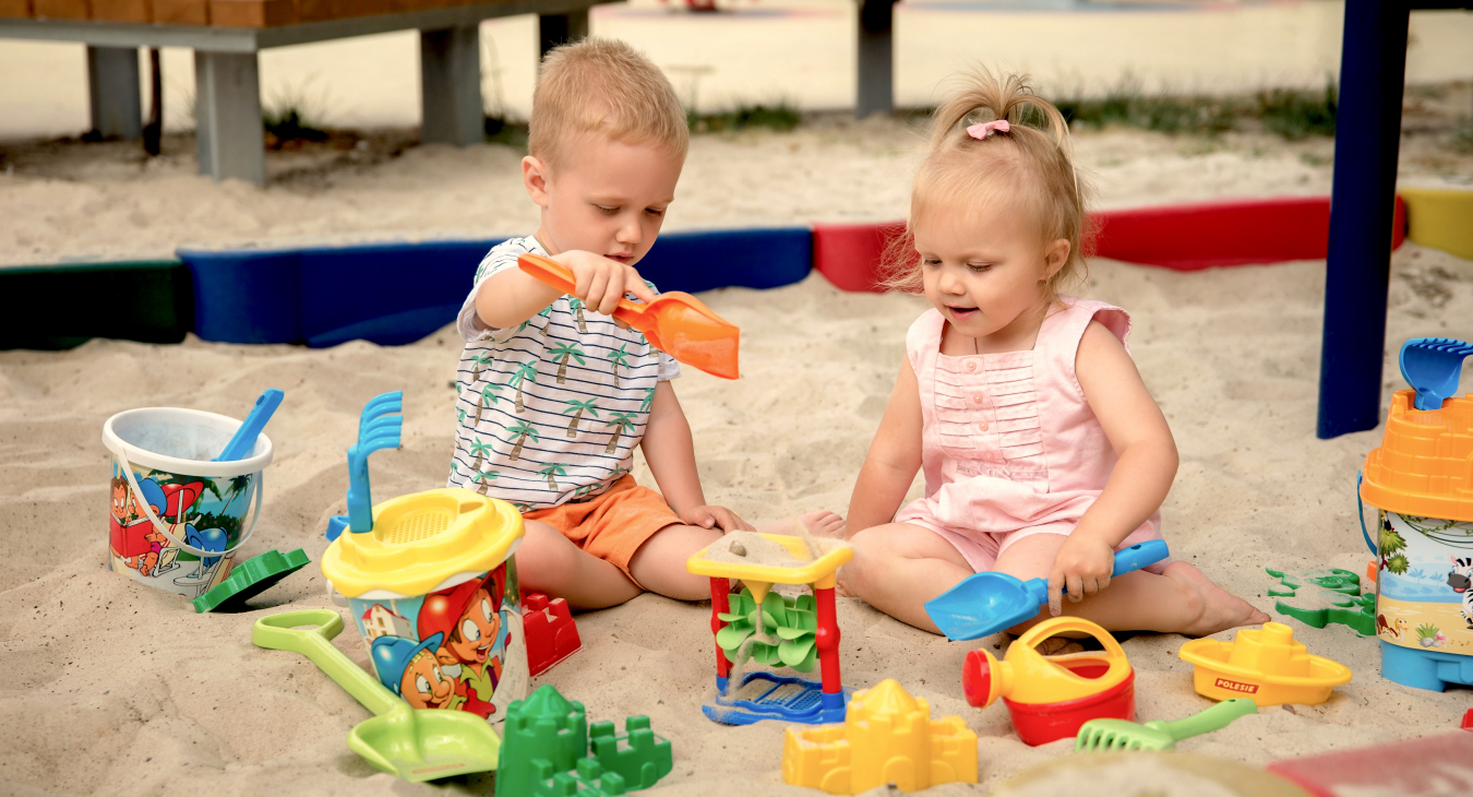 Durch gemeinsames Spielen lernen Kinder mentale Zustände anderer zu verstehen.