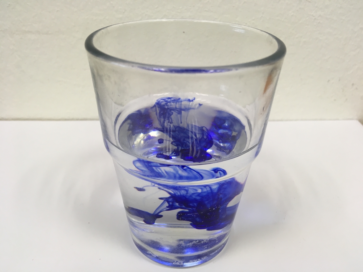 "Darstellung einer Trübung in Analogie zum Verhältnis positiver und negativer Kontakterfahrungen." (Quelle:Private Aufnahme des Autors).