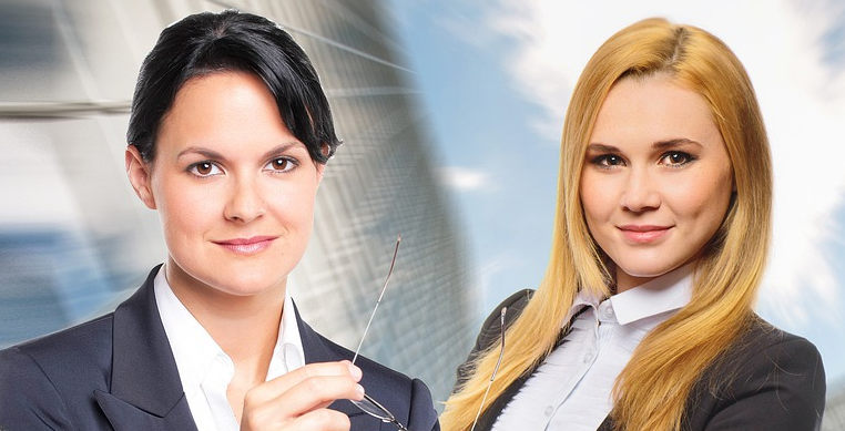 Bild 1: Wollen die bestmögliche Lösung finden. Die beiden Verhandlungsparteien Svea und Laura. 